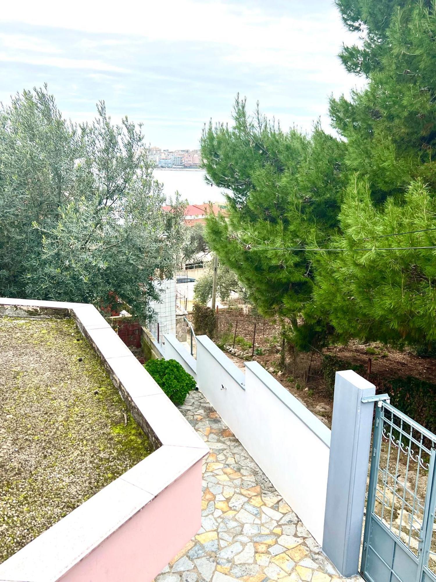 Апартаменты Hajdini Apartament Саранда Экстерьер фото
